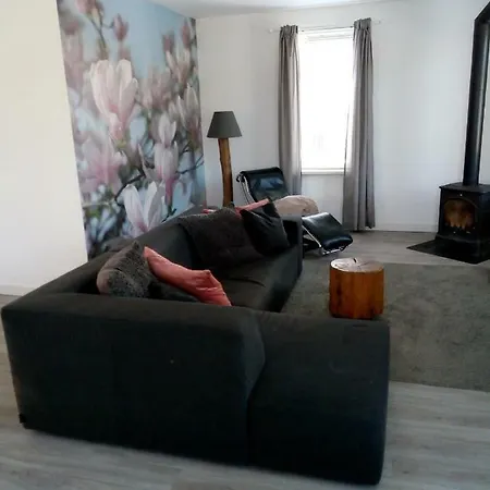 Met Prive Zwembad En Bubbelbad Villa